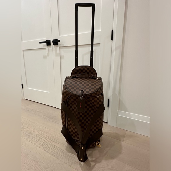 Louis Vuitton Damier Travel Bag on Wheels - Picture 2 of 8